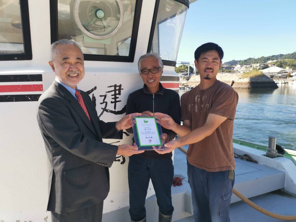 広島県初！地御前の「かき」生産者が、全日本・食学会の顕彰制度「bean47　生産者賞」を受賞
